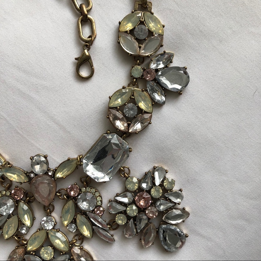 Statement Necklace - Picture 4 of 8